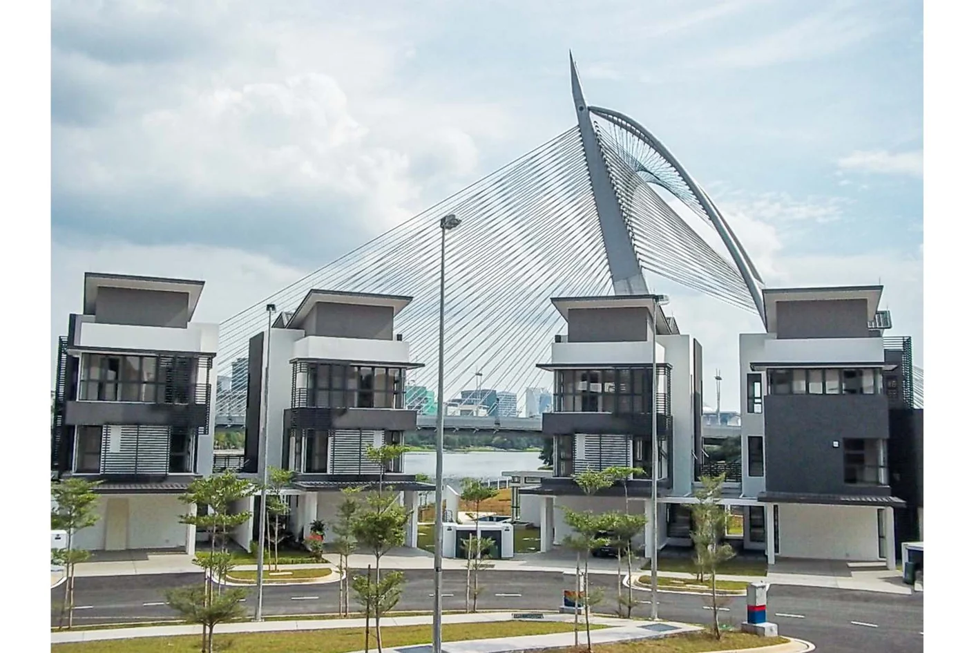 Building view supplied with the historical Precinct 8, Parcel 4G project record